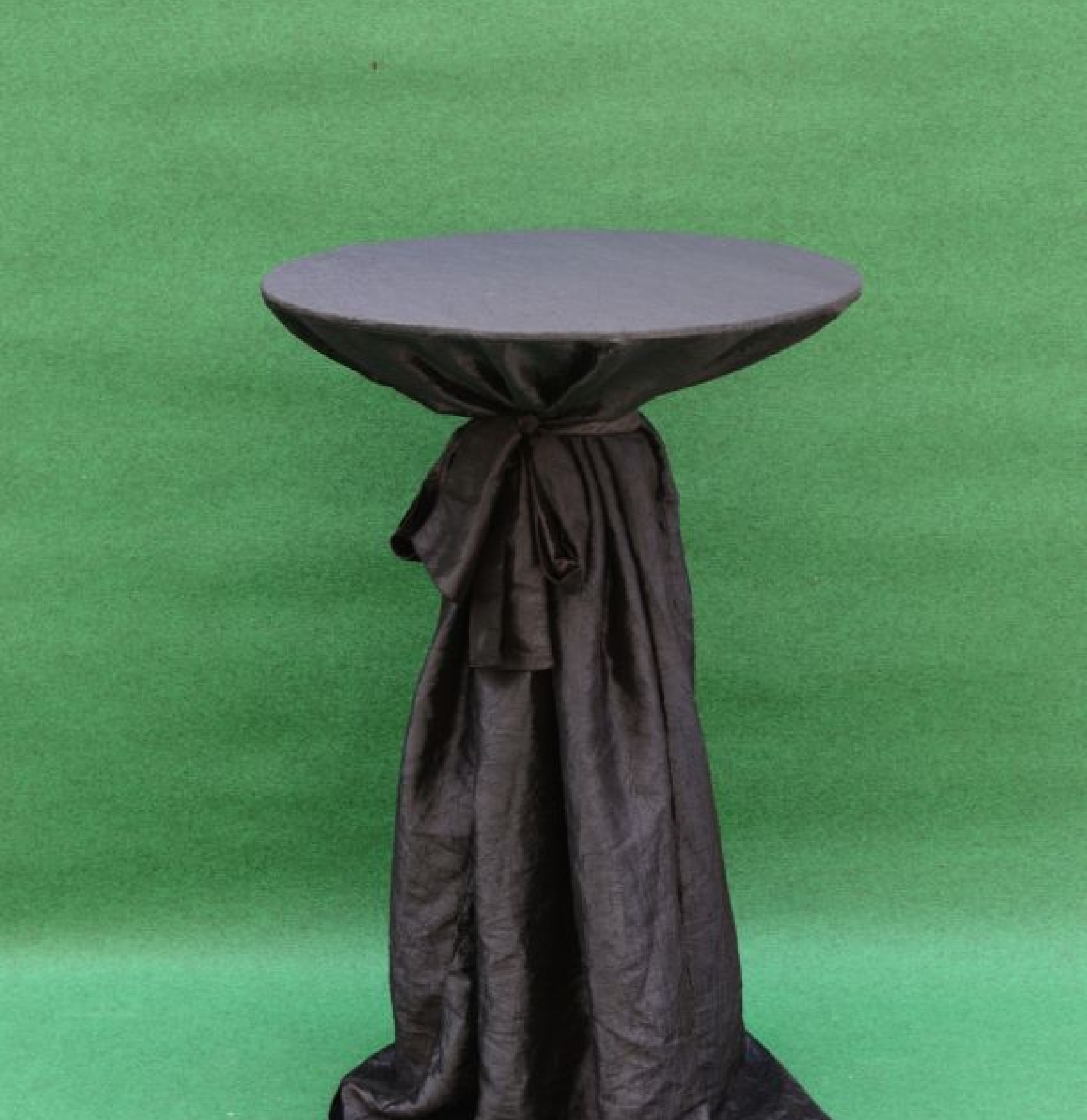 Cocktail-Table-with-Black-Skirting